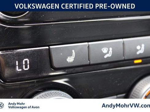 Used 2022 Volkswagen Passat 2.0T SE FWD image 40