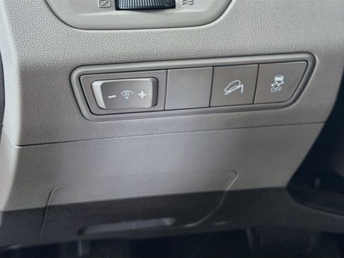 Used 2012 Hyundai Tucson Limited FWD image 16