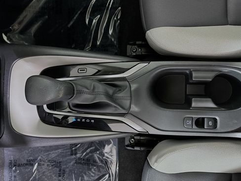 Certified 2025 Toyota Corolla LE image 21