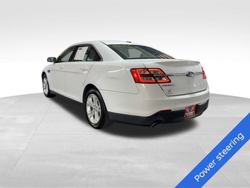 Used 2015 Ford Taurus SE image 6