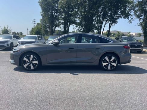 Used 2025 Audi A5 2.0T Premium Plus w/ 19" Wheel Package AWD/4WD image 4