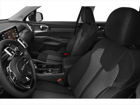 Used 2022 Kia Sorento LX FWD image 6