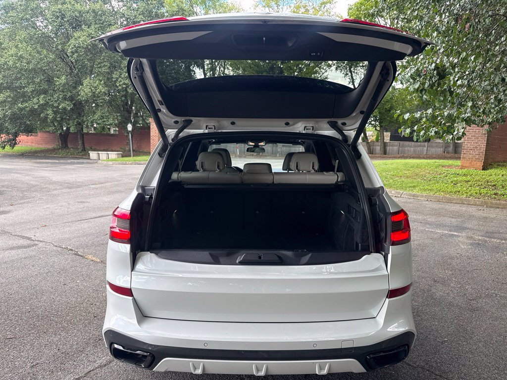 Used 2020 BMW X5 M50i w/ Executive Package AWD/4WD image 24