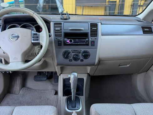 Used 2007 Nissan Versa Hatchback w/ Convenience Pkg FWD image 19