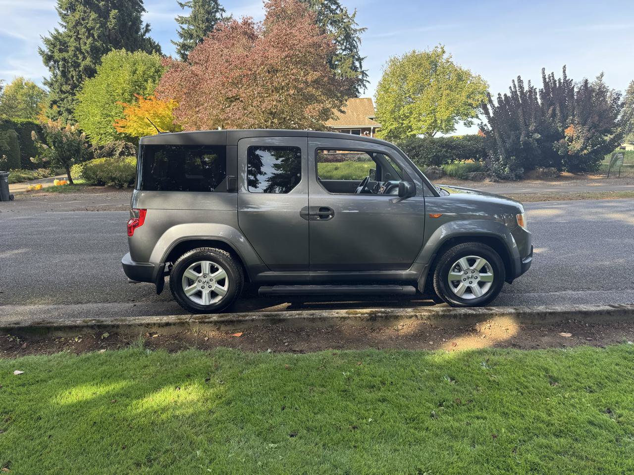 Used 2010 Honda Element EX image 8