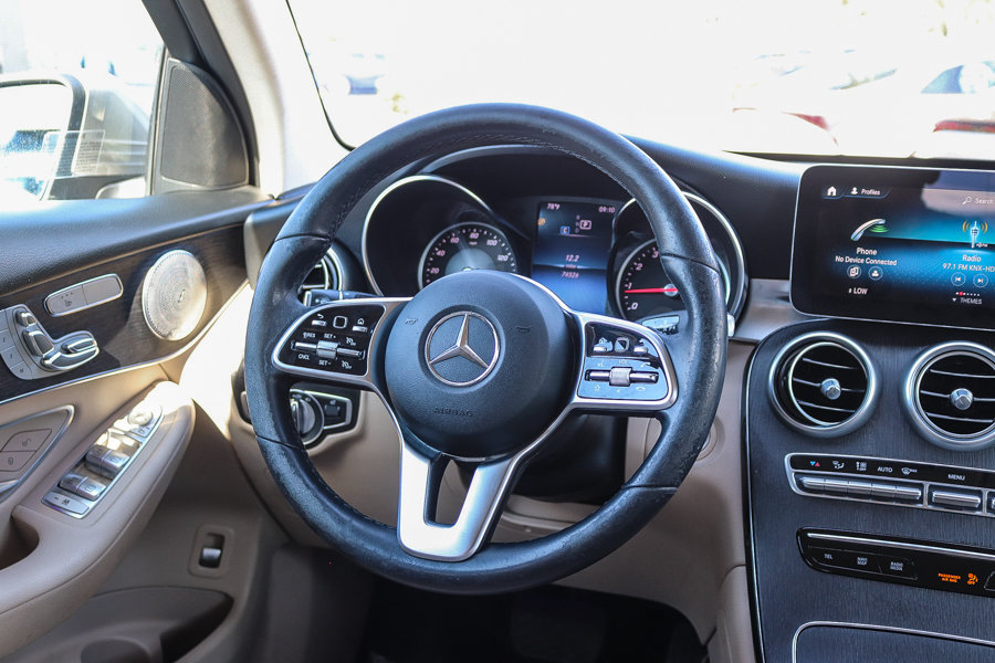 Used 2020 Mercedes-Benz GLC 300 image 17