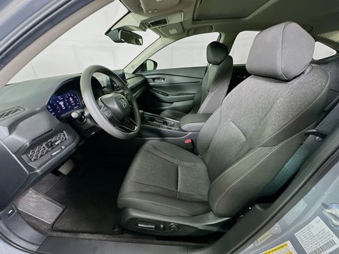 Used 2025 Honda Accord SE image 13