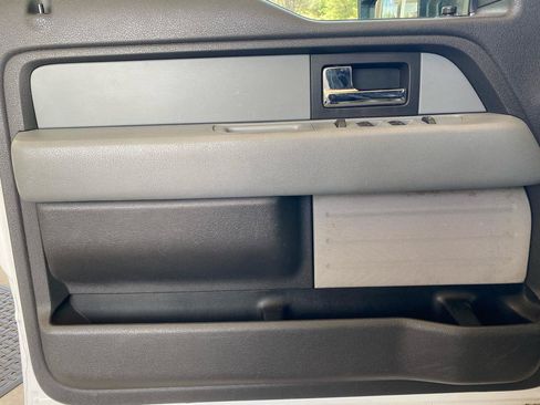 Used 2013 Ford F150 XLT w/ Luxury Equipment Group RWD image 9