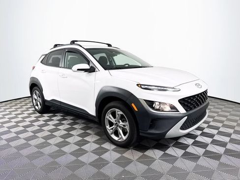 Certified 2022 Hyundai Kona SEL FWD image 10