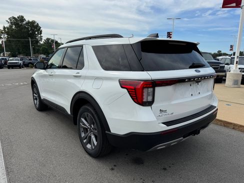 New 2026 Ford Explorer Active w/ Active Comfort Package AWD/4WD image 5