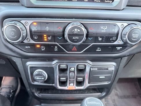 Certified 2020 Jeep Gladiator Sport image 20