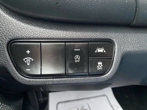 Used 2021 Kia Seltos SX w/ SX Sunroof Package image 16