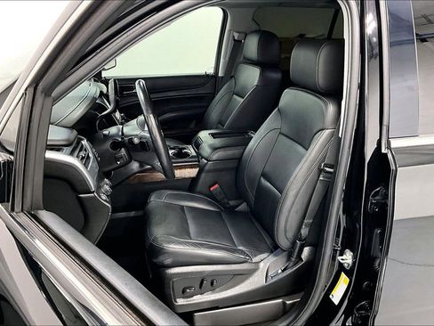 Used 2018 Chevrolet Tahoe LT w/ Luxury Package AWD/4WD image 31