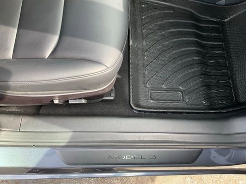 Used 2023 Tesla Model 3 Standard Range image 65