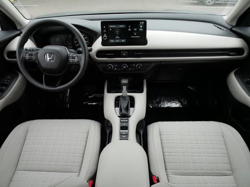 Certified 2026 Honda HR-V LX image 10