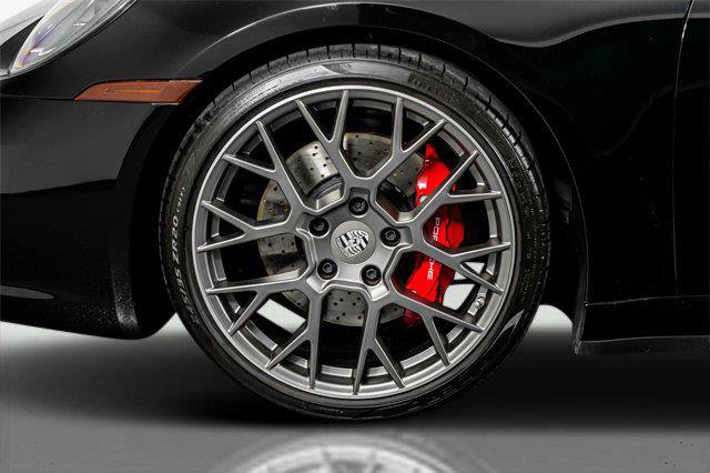 Used 2024 Porsche 911 Carrera 4S AWD/4WD image 17