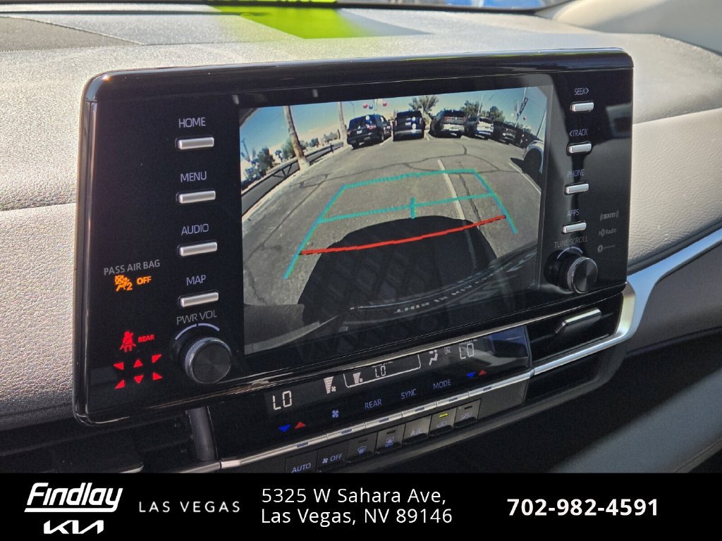 Used 2024 Toyota Sienna LE FWD image 26