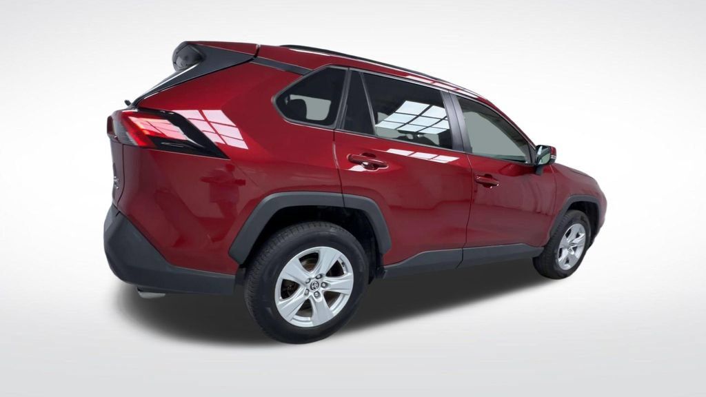 Used 2020 Toyota RAV4 XLE w/ Convenience Package AWD/4WD image 23