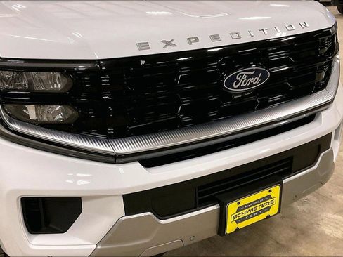 Certified 2025 Ford Expedition Max Platinum AWD/4WD image 30