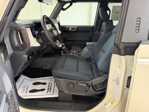 New 2026 Ford Bronco Heritage Edition AWD/4WD image 12