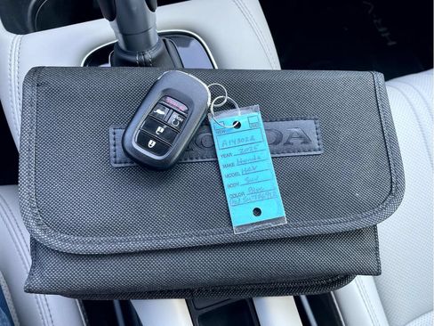 Used 2025 Honda HR-V EX-L image 21