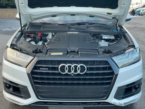 Used 2017 Audi Q7 3.0T Prestige w/ Prestige Package image 32