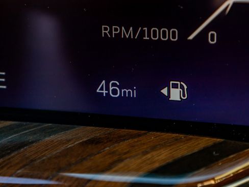 Used 2026 Cadillac Escalade Platinum Sport w/ LPO, ONYX Package image 21