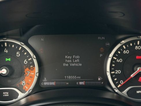 Used 2015 Jeep Renegade Limited AWD/4WD image 11