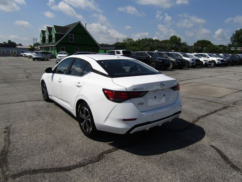 Used 2022 Nissan Sentra SV image 5