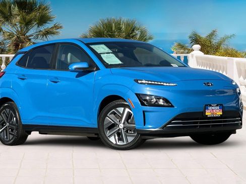 Used 2023 Hyundai Kona SEL w/ Cargo Package image 2