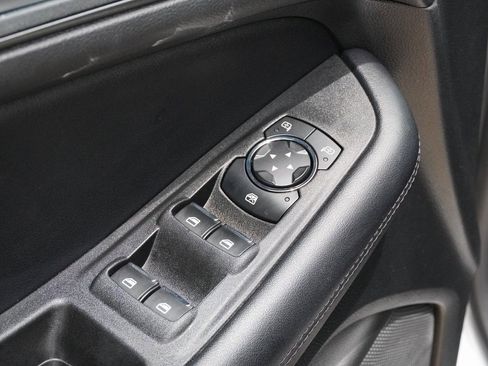 Used 2024 Ford Edge SE w/ Black Appearance Package image 21