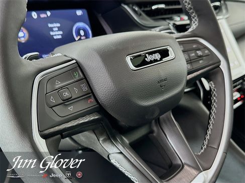 New 2025 Jeep Grand Cherokee Altitude image 34