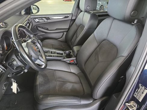 Used 2021 Porsche Macan AWD/4WD image 5