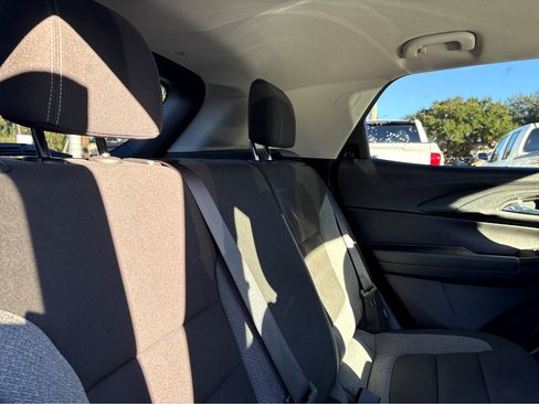 Used 2023 Chevrolet TrailBlazer LT image 12