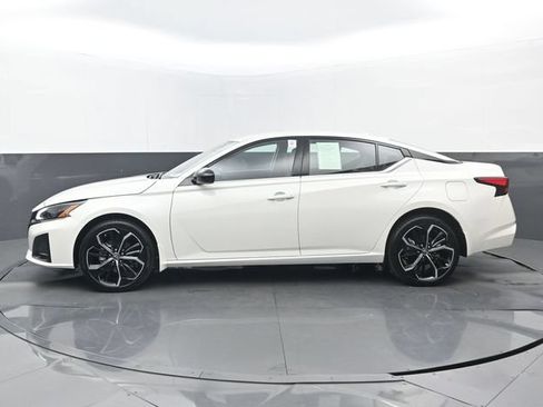 Used 2025 Nissan Altima 2.5 SR AWD/4WD image 21