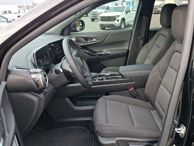 New 2023 Chevrolet Equinox LT w/ Driver Convenience Package AWD/4WD image 6