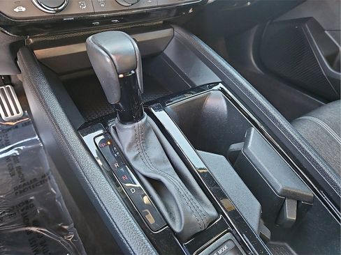 Used 2024 Honda Accord Sport image 25