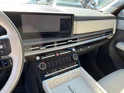 Used 2024 Hyundai Santa Fe Calligraphy image 34