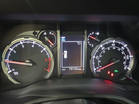 Used 2022 Toyota 4Runner Limited AWD/4WD image 16