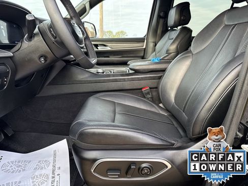 Certified 2024 Jeep Wagoneer Series III image 7