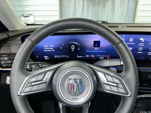 Certified 2024 Buick Envision Avenir image 11