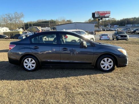 Used 2012 Subaru Impreza 2.0i image 2