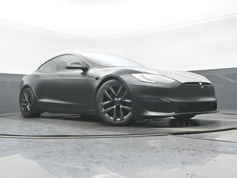 Used 2021 Tesla Model S Plaid image 30