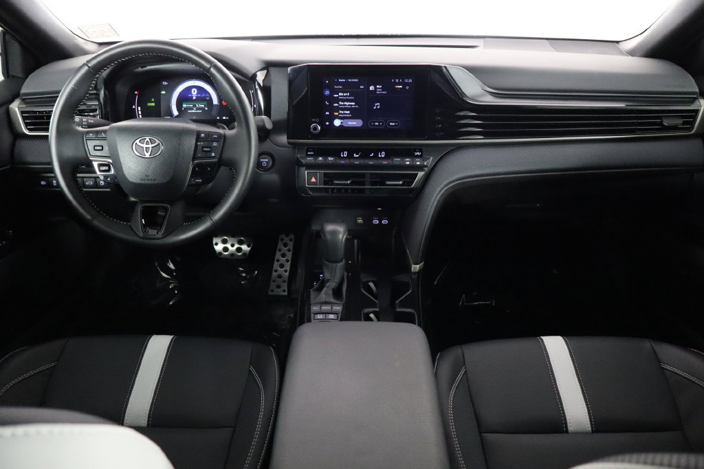 Used 2026 Toyota Camry SE FWD image 13