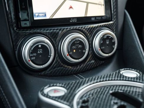 Used 2009 Nissan 370Z Coupe image 17