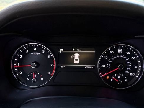 Certified 2024 Kia Forte LXS w/ LXS Technology Package image 14