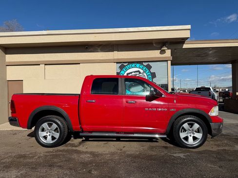 Used 2011 RAM 1500 Big Horn image 2
