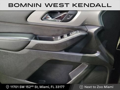 Used 2020 Chevrolet Traverse LS image 24