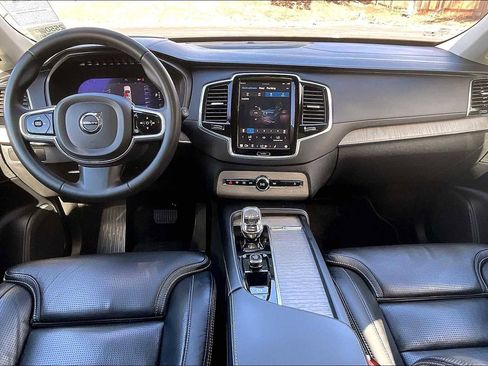 Used 2023 Volvo XC90 B6 Ultimate image 18