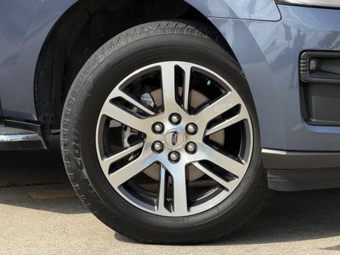 Certified 2022 Ford Expedition XLT image 3